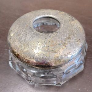 Antique Homan mfg. Hair Receiver silver plate lid